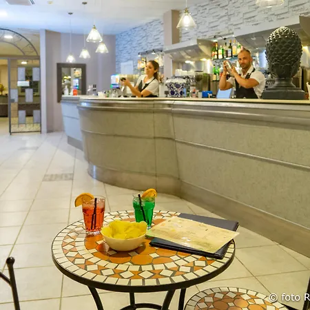 Hotel Club Eloro 4*