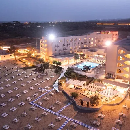 Club Eloro 4*