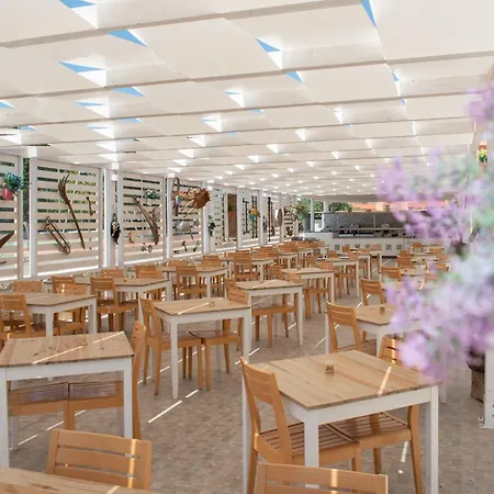 Hotell Club Eloro 4*